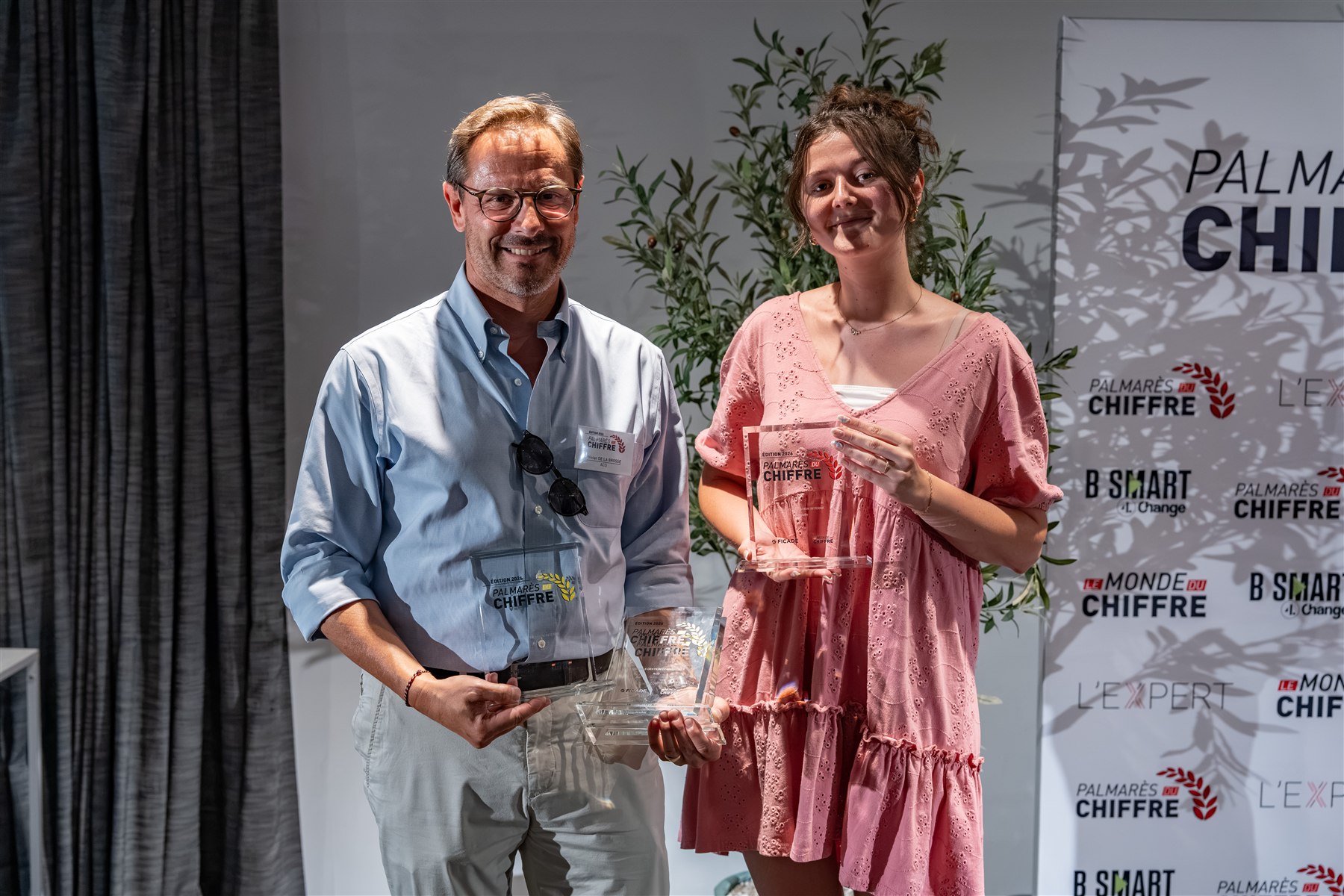 Presentation of the 2026 Palmarès du Chiffre bronze award to Tempolia